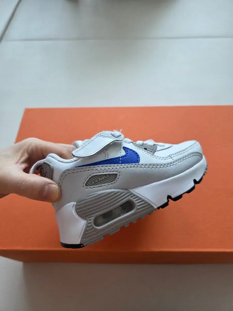 thumbnail-4